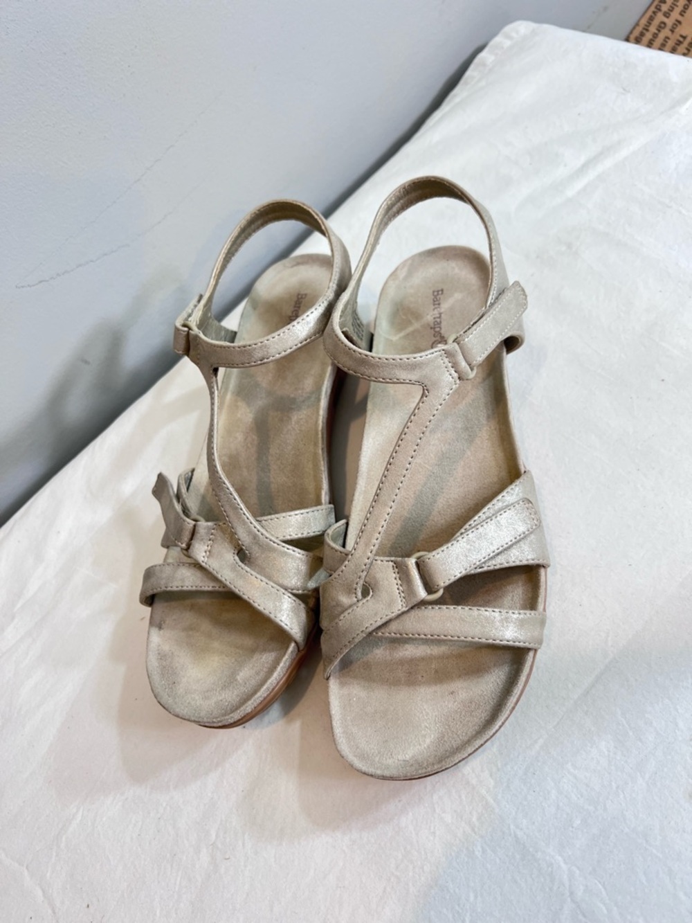 Baretraps Jaxen cream tan matallic sandals size 10 - Picture 2 of 6